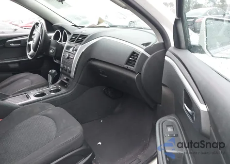 2010 Chevrolet Traverse Lt z USA, uszkodzony, nr VIN 1GNLRFED0AJ210117